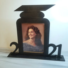 Load image into Gallery viewer, 2021 Graduation 5x7 Photo Frame SVG Laser Digital Download Files - Designodeal
