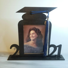 Load image into Gallery viewer, 2021 Graduation 5x7 Photo Frame SVG Laser Digital Download Files - Designodeal
