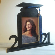Load image into Gallery viewer, 2021 Graduation Photo Frame 5x7 - Designodeal
