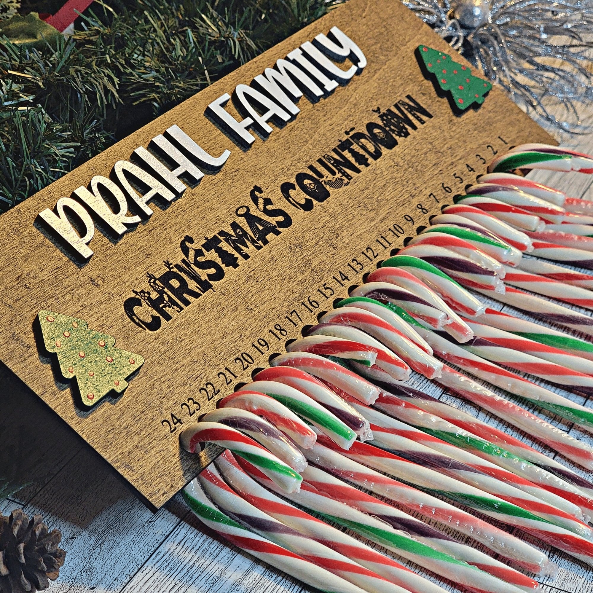 Candy Cane Christmas Countdown Advent Calendar Sign - Designodeal