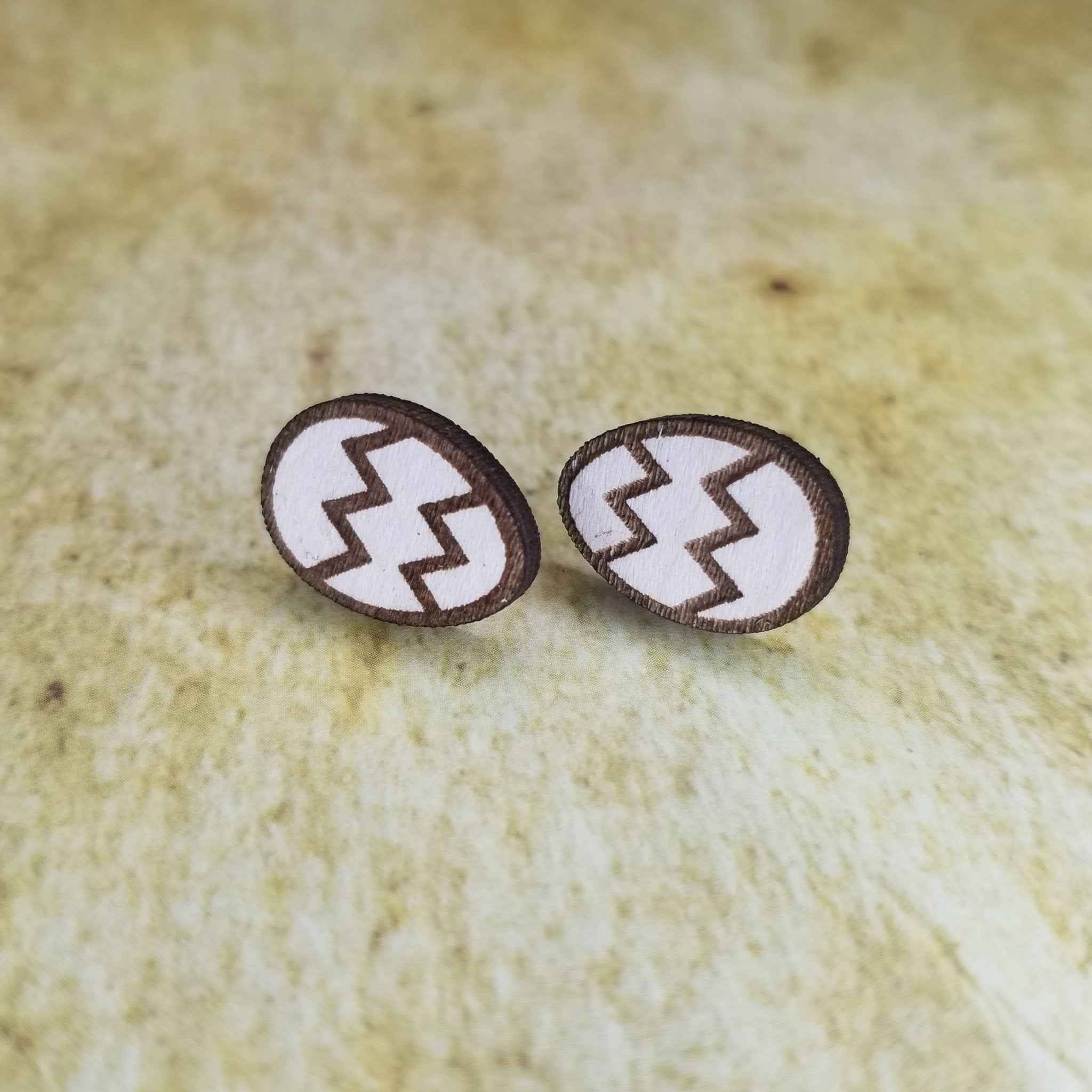 Cracked Egg Maple Wood Stud Earrings