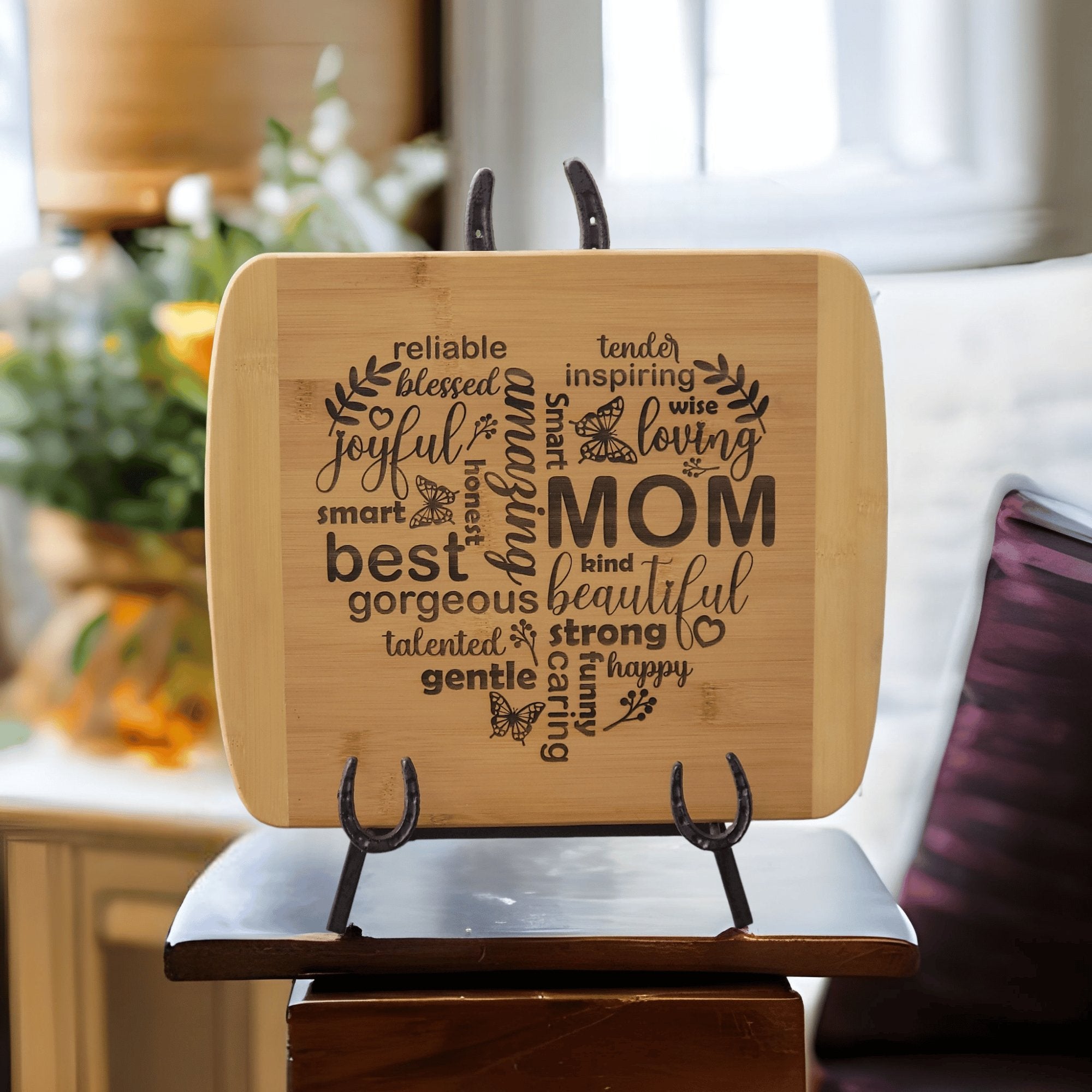 Custom Engraved Heart Mom Bamboo Cutting Board - Designodeal