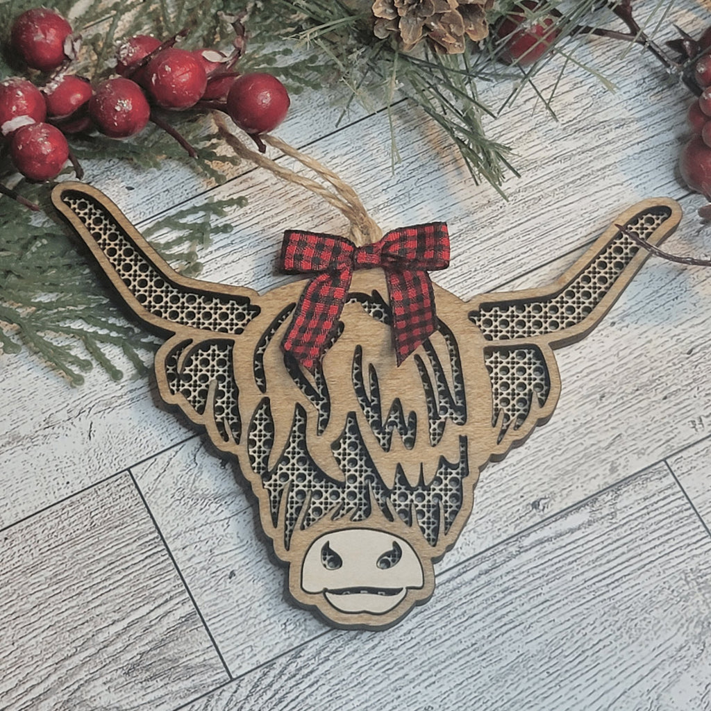 Highland Cow Farmhouse Christmas Ornament - Designodeal