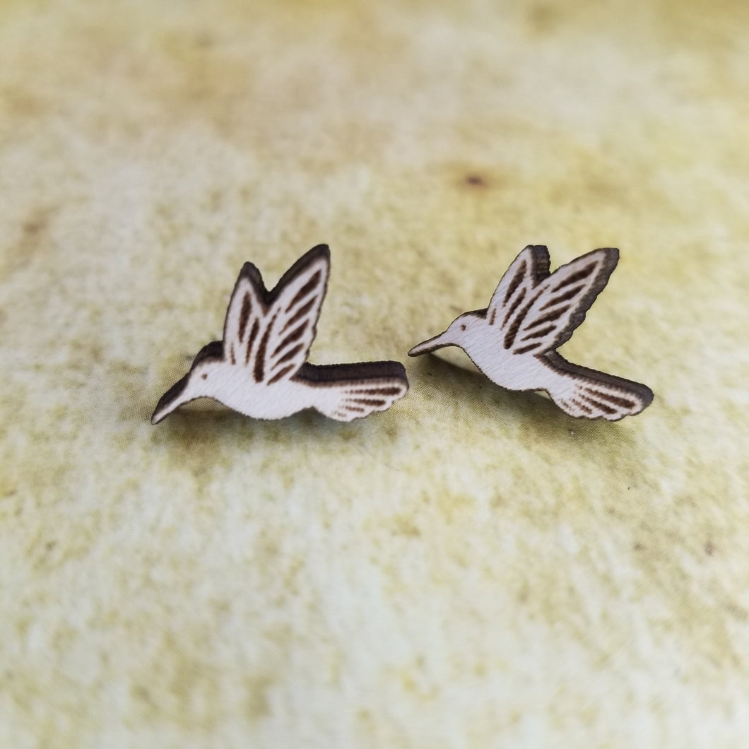 Hummingbird Maple Wood Stud Earrings - Designodeal