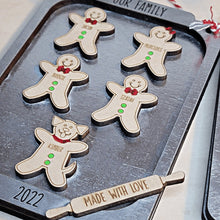 Load image into Gallery viewer, Personalized Gingerbread Family &amp; Pets Cookie Tray Christmas Ornament - Designodeal
