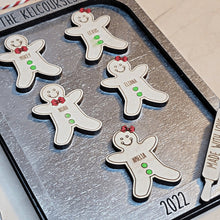 Load image into Gallery viewer, Personalized Gingerbread Family &amp; Pets Cookie Tray Christmas Ornament - Designodeal

