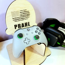 Load image into Gallery viewer, Personalized Maple Wood Gaming Controller &amp; Headset Stand ~ PS4 PS5 XBOX - Designodeal
