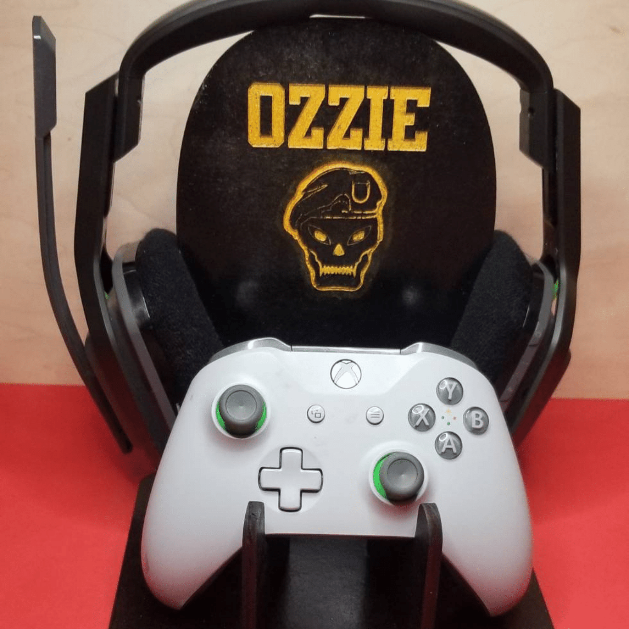 Personalized Name Gaming Stand for XBOX / PS4 Headphones and Controller