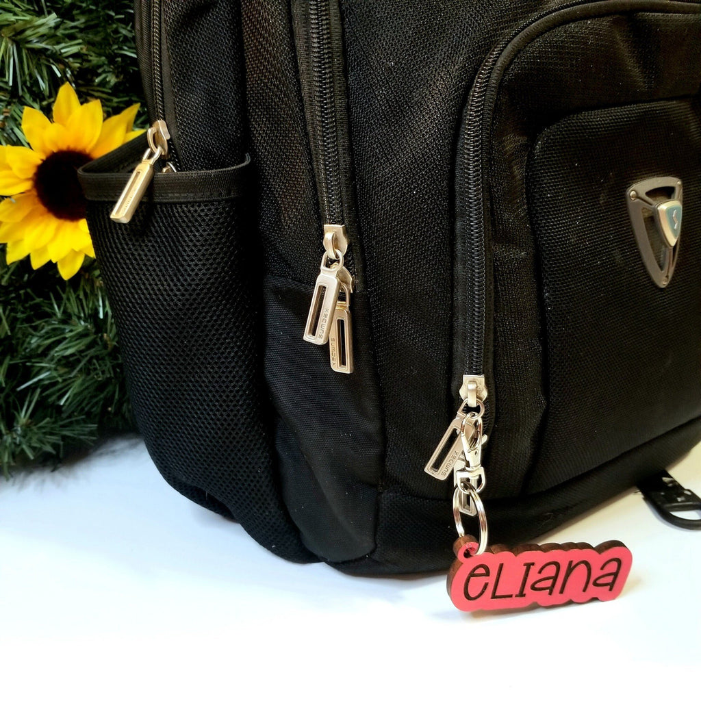 Personalized Outlined Name Backpack Tag Keychain - Designodeal