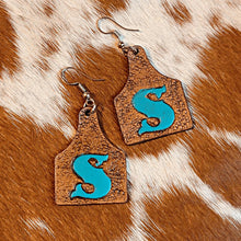Load image into Gallery viewer, Personalized Rustic Cow Tag Leather Earrings with Initial - Designodeal
