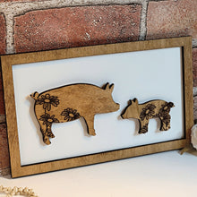 Load image into Gallery viewer, Pig Mommy &amp; Me Sign - Daddy &amp; Me Animal Sign - Designodeal
